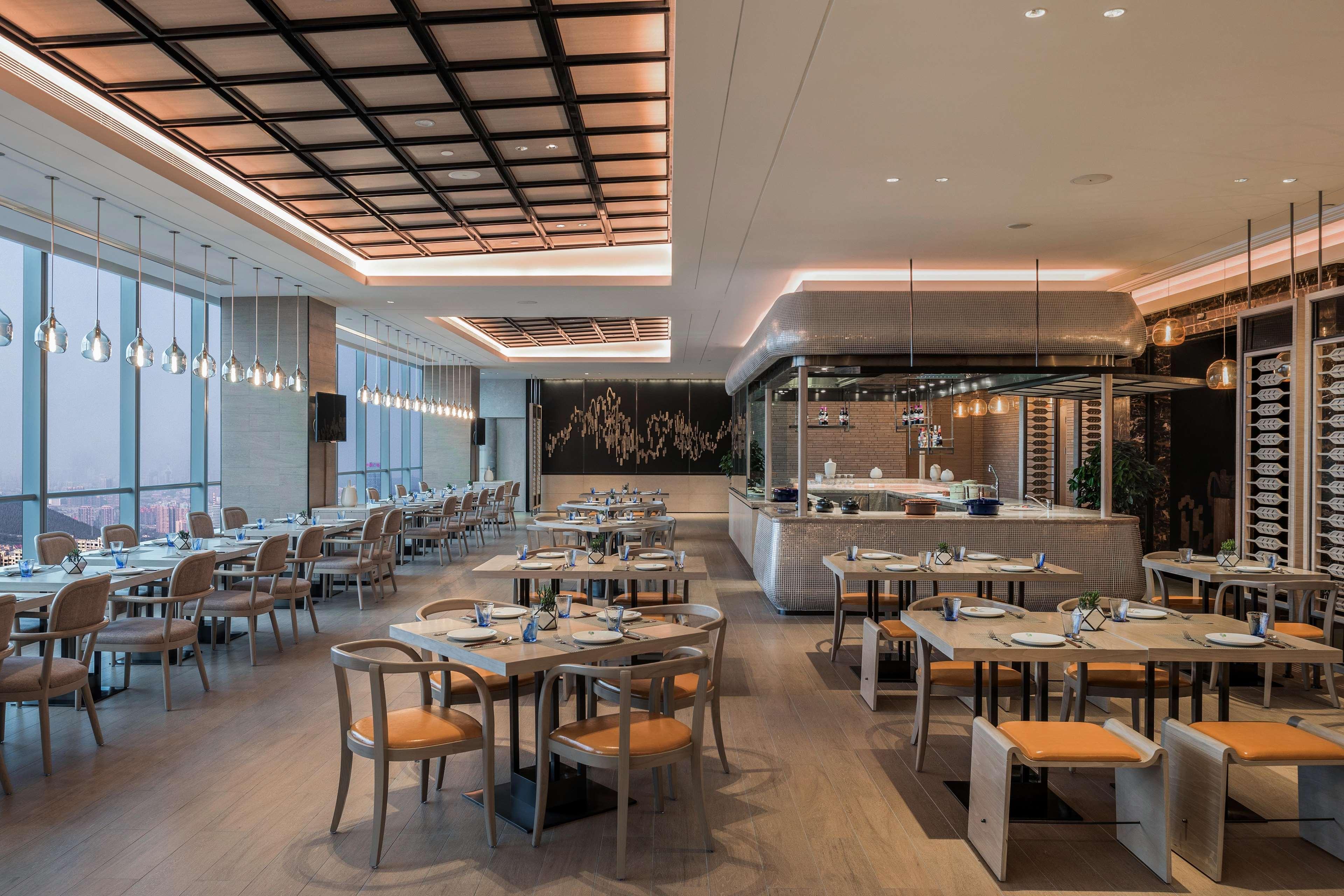 Hilton Jinan South Hotel & Residences Exterior photo