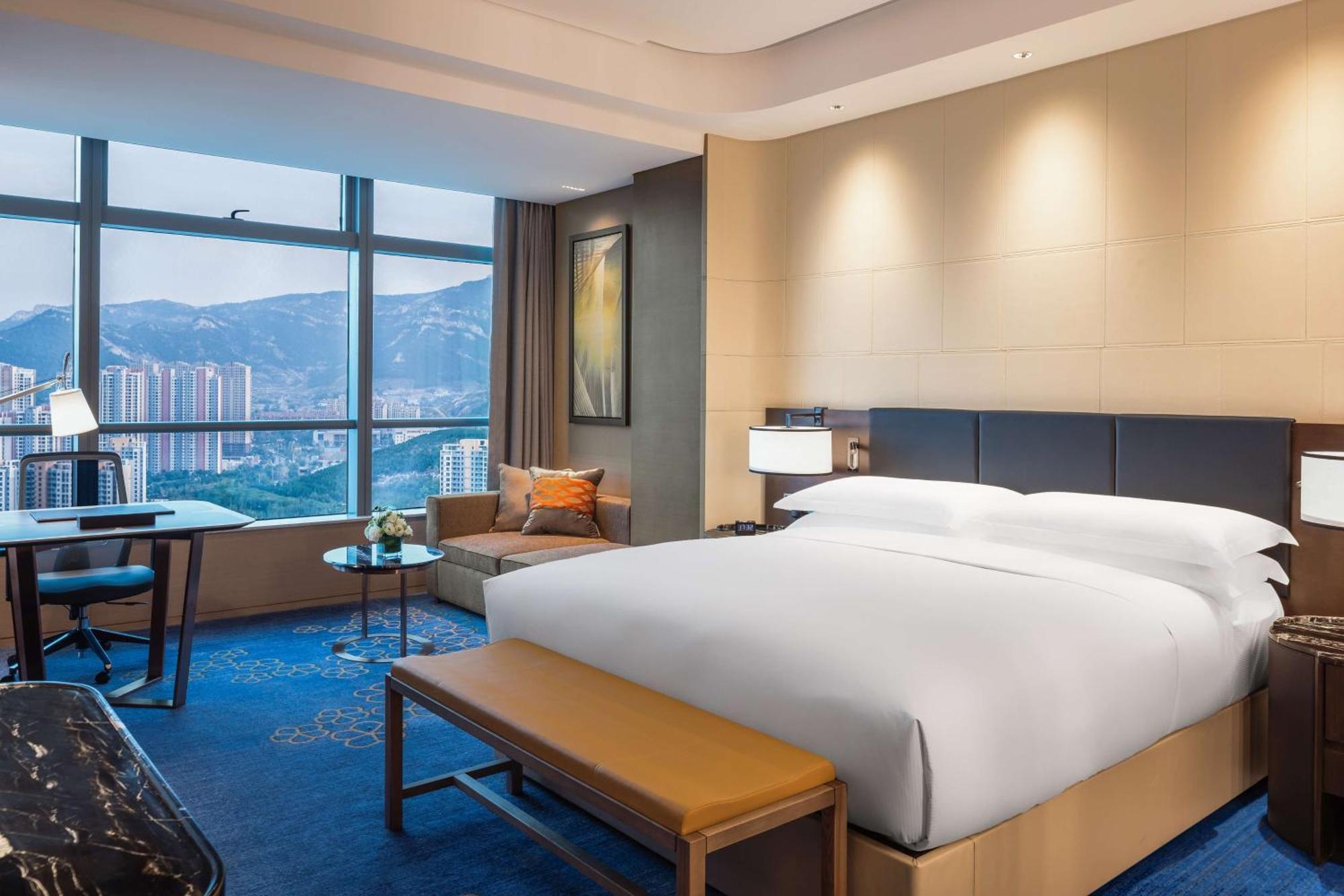 Hilton Jinan South Hotel & Residences Exterior photo