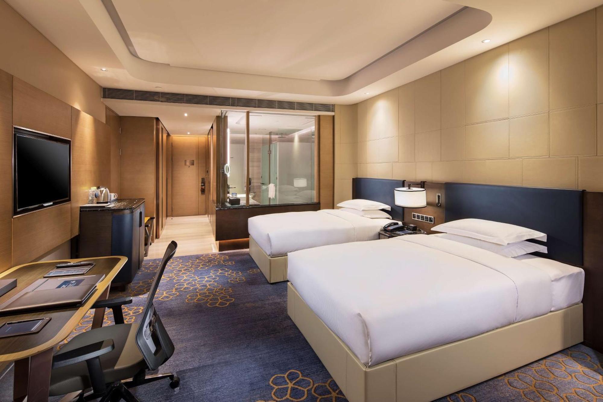 Hilton Jinan South Hotel & Residences Exterior photo